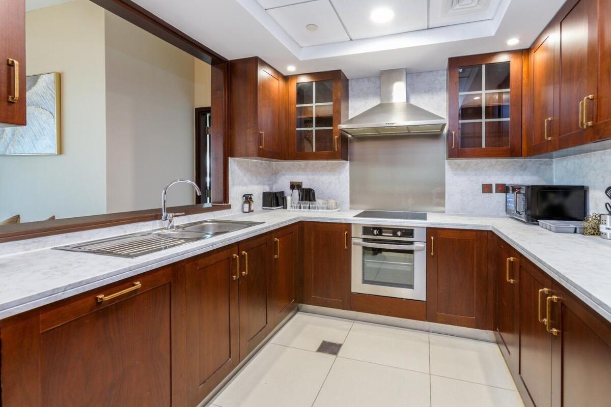 Arabian Nights 1br - Burj Khalifa & Fountain Views Dubai